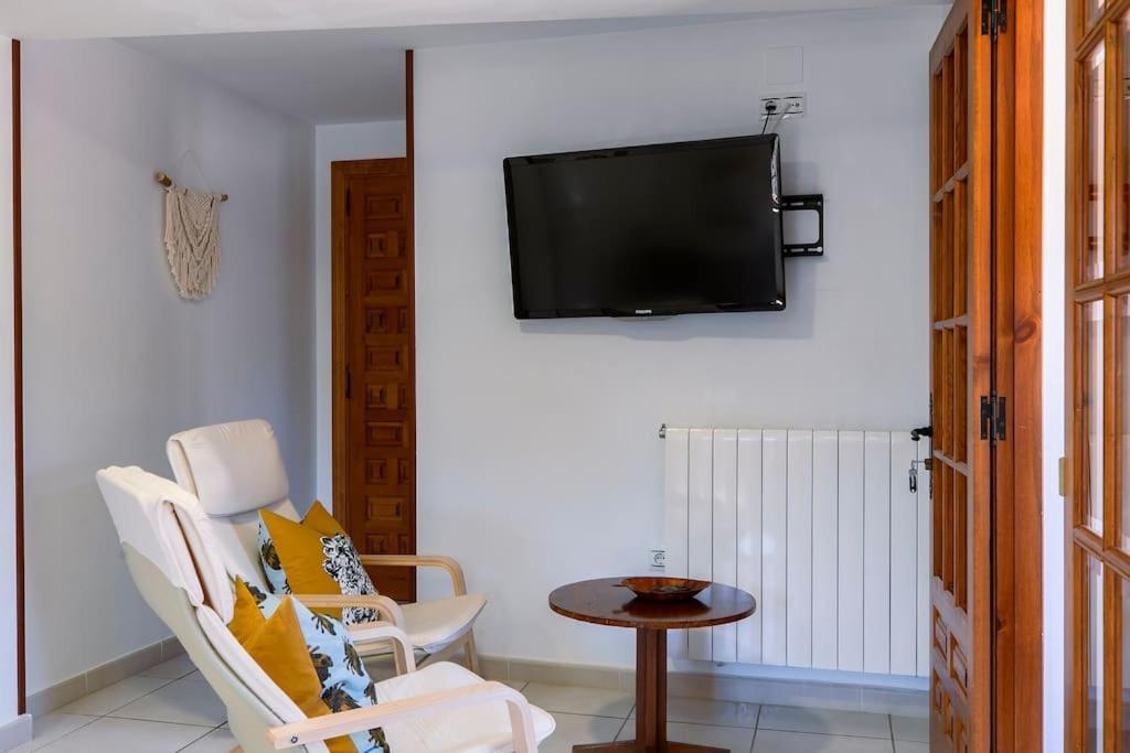 Casa Feli - Apartamento Con Jardin Privado En Los Pirineos Castiello de Jaca Kültér fotó